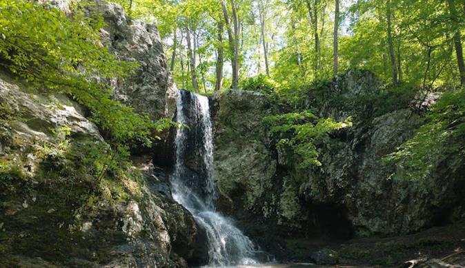 Image of waterfall at Flat Shoals park in Dallas, GA
